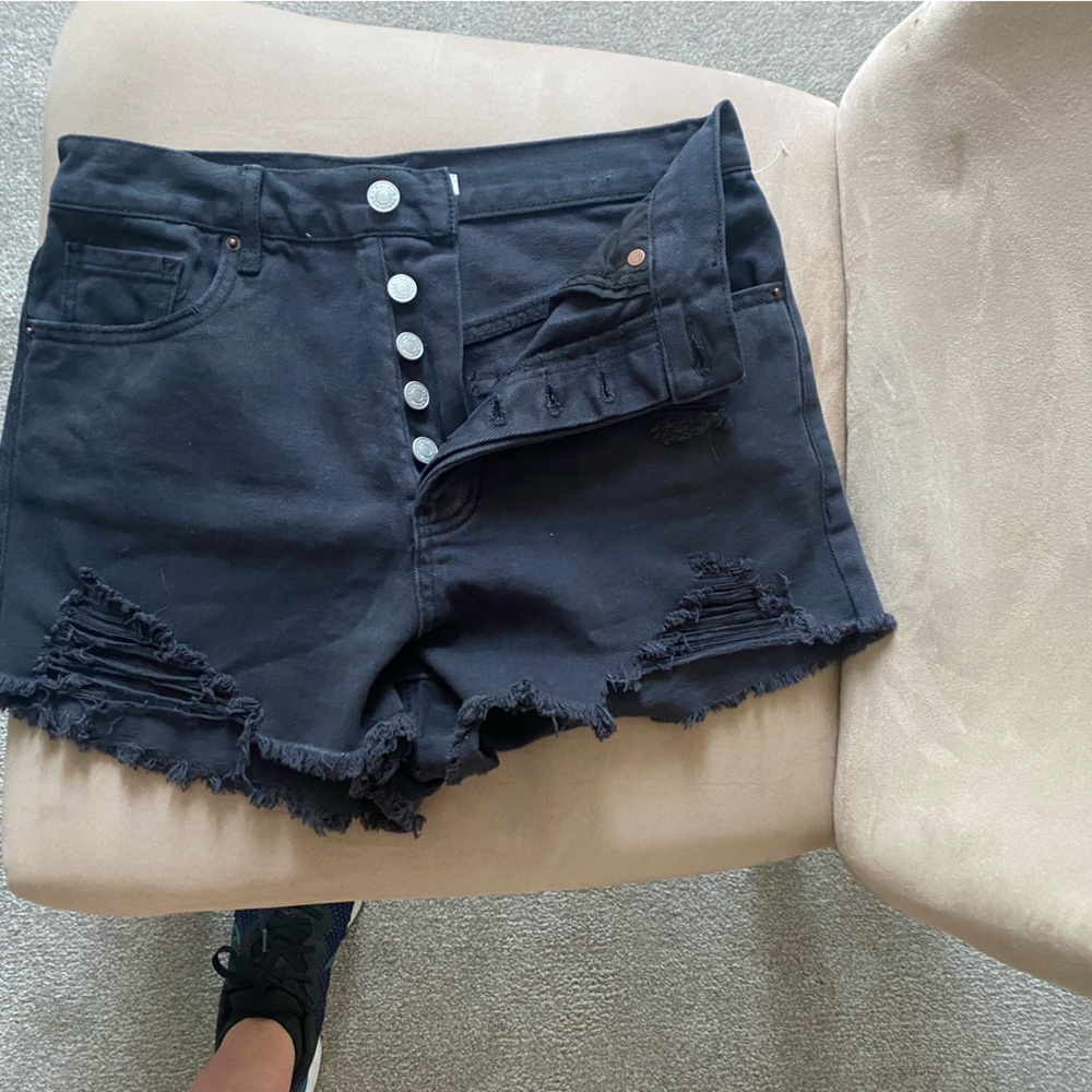 Black distressed jean shorts